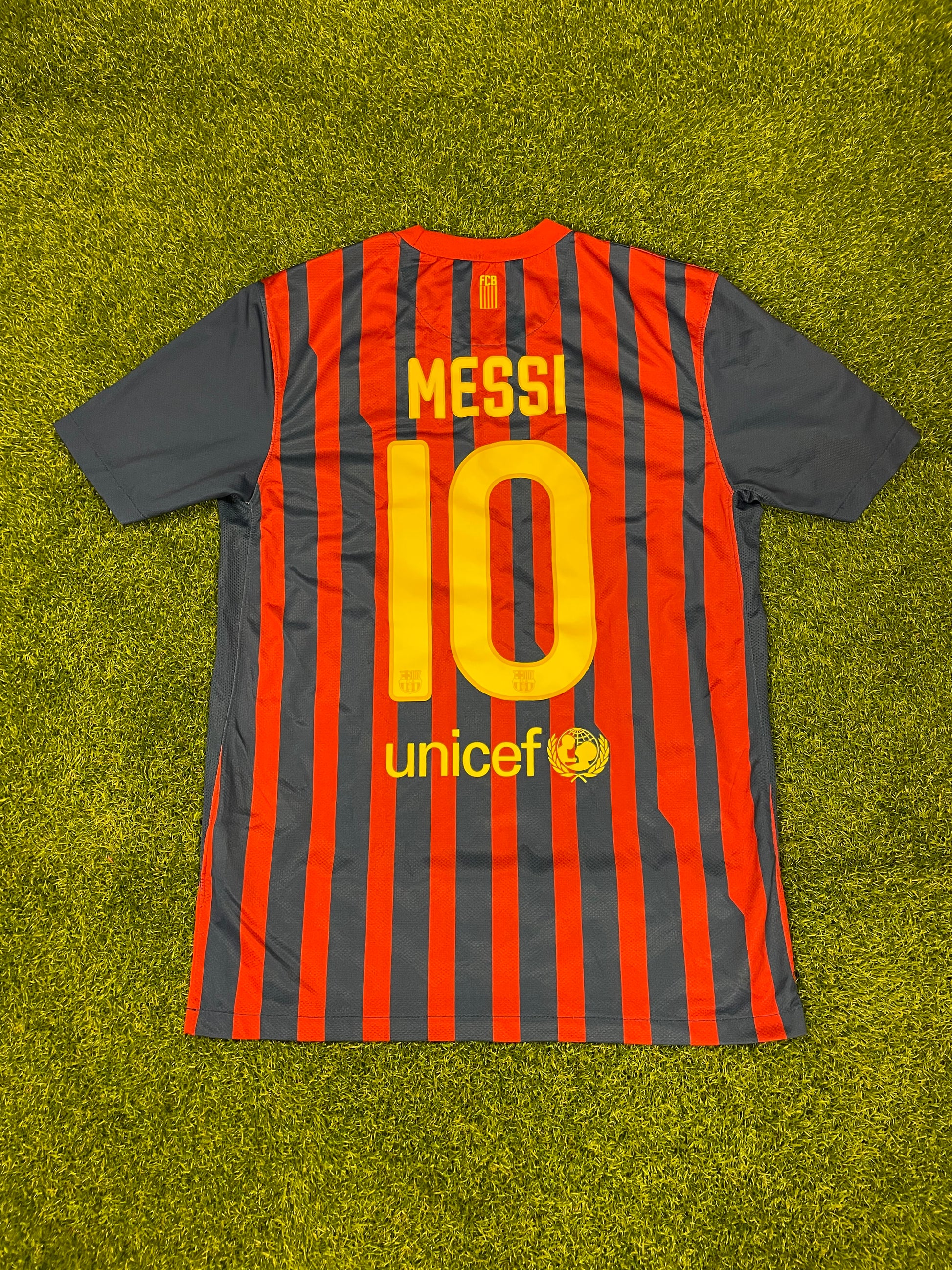 Messi FC Barcelona 2011/12 Home Kit (9/10) Football Kits Holland